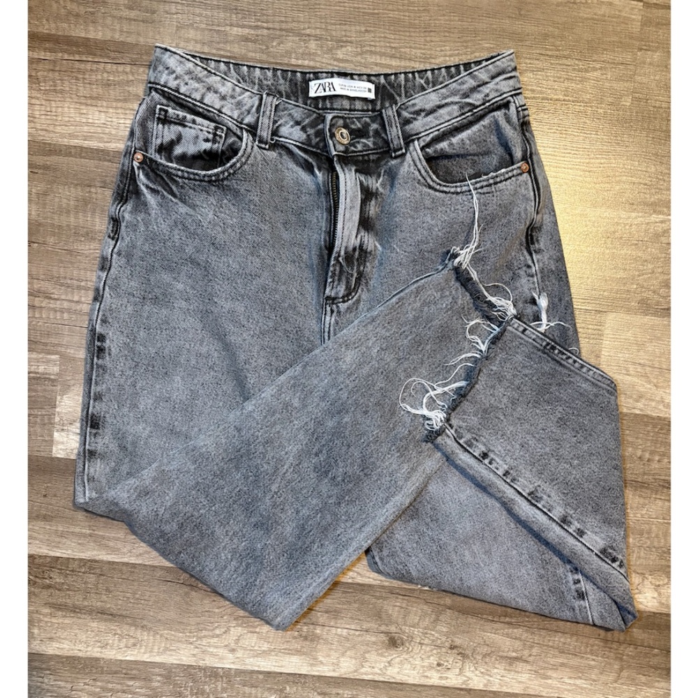 ZARA Grey Wash Raw Hem Jeans |  Size USA 4